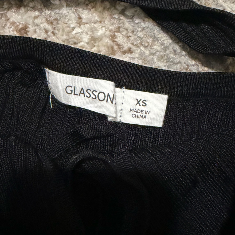 Glassons Black Ribbed Knit Top - Picture 2 of 2